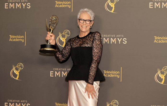 Jamie Lee Curtis wins Emmy for 'The Bear'